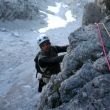 Llegando a la R3 - Al llegar a la R3 todavía no había entrado el sol en la pared y seguía apretando el frío.