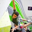 Flying Brian!!! - Brian sobrevolando el bloque en el Campeonato de Escalada en Bloque y dificultad Vértigo