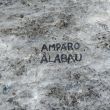 Nombre escrito a pie de vía - 