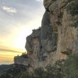 Sector en proceso de equipamiento - Se puede observar un compaero de rojo en el pie de via para tomar referencias de la magnitud de la pared.